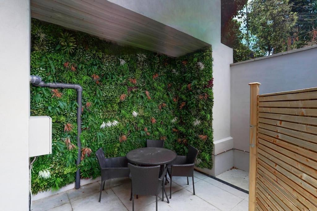 Stylish 2Bed Flat 10Min To Wimbledon Tennis Courts Londra Esterno foto